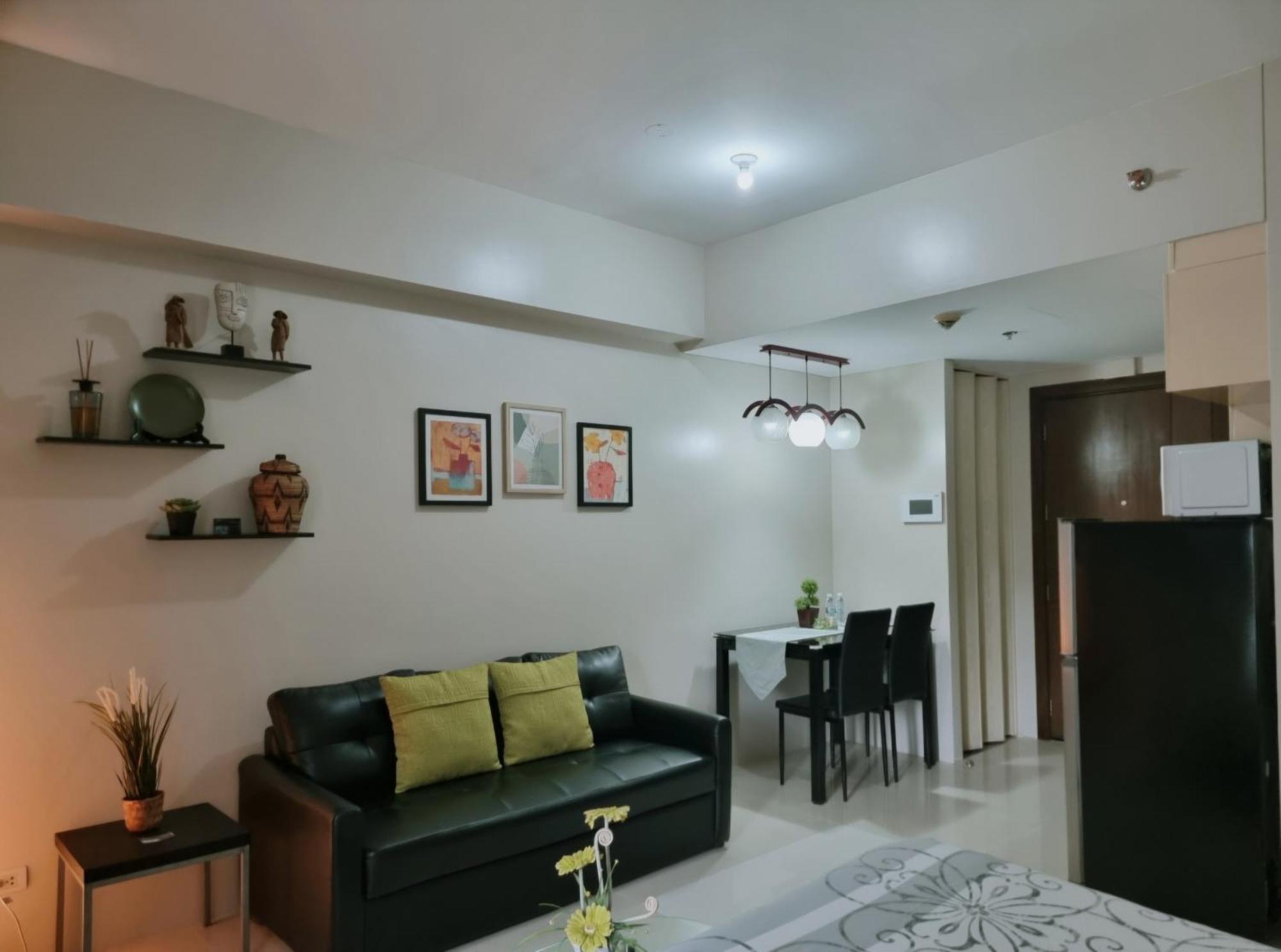 One Palm Tree Villas Condo Across Naia Terminal 3 Manille Extérieur photo